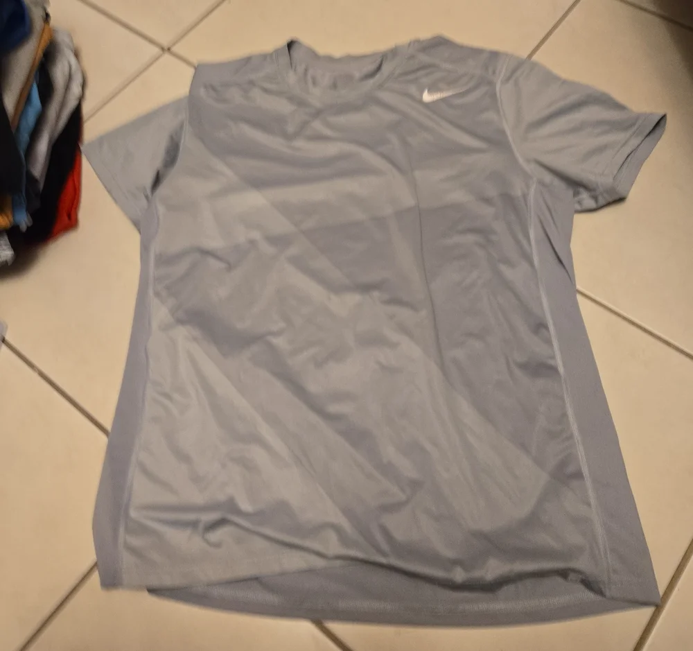 Nike Pale Blue Short Sleeve Athletic Tee